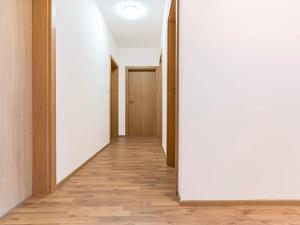 Pronájem bytu 3+kk, Praha - Čakovice, Theinova, 83 m2