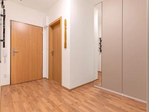 Pronájem bytu 3+kk, Praha - Čakovice, Theinova, 83 m2