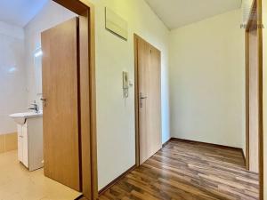 Pronájem bytu 1+kk, Brno, Charbulova, 43 m2