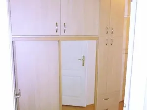 Pronájem bytu 3+kk, Praha - Střížkov, Harrachovská, 61 m2