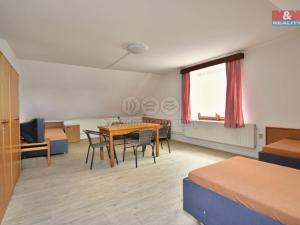 Pronájem bytu 1+1, Bělá pod Bezdězem, Jenečská, 51 m2