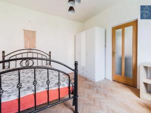 Pronájem bytu 2+1, Praha - Žižkov, Květinková, 52 m2