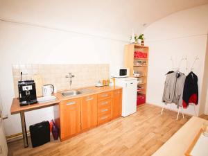 Pronájem obchodního prostoru, Tišnov, nám. Míru, 72 m2