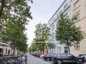 Pronájem bytu 2+kk, Praha - Vinohrady, Velehradská, 55 m2