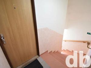 Pronájem bytu 1+kk, Karlovy Vary, Vítězná, 32 m2