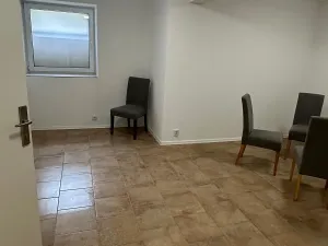 Pronájem bytu 1+1, Praha - Žižkov, Spojovací, 34 m2