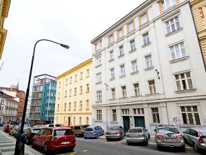 Pronájem bytu 1+kk, Praha - Nové Město, Hálkova, 33 m2