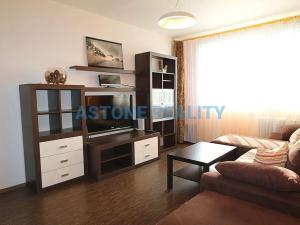 Pronájem bytu 2+kk, Praha - Hostivař, Strašnická, 47 m2