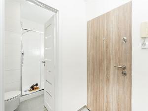 Pronájem bytu 2+kk, Praha, Bukovecká, 33 m2