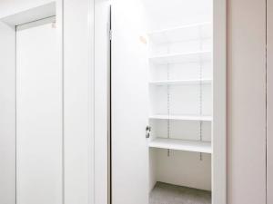 Pronájem bytu 2+kk, Praha - Modřany, Československého exilu, 59 m2