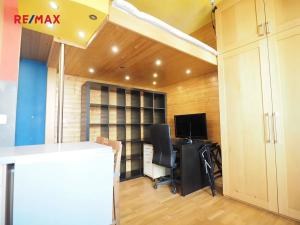 Pronájem bytu 1+kk, Praha - Vinohrady, Hradešínská, 24 m2