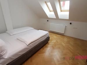 Pronájem bytu 3+kk, Praha - Holešovice, Milady Horákové, 81 m2