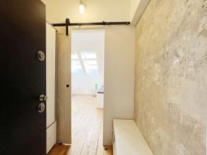 Pronájem bytu 1+kk, Praha - Vršovice, Moskevská, 19 m2