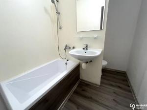 Pronájem bytu 2+1, Olomouc, Trnkova, 43 m2