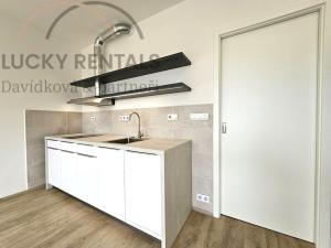 Pronájem bytu 1+kk, Praha - Velká Chuchle, Na hvězdárně, 36 m2