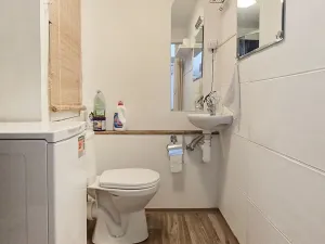 Pronájem bytu 1+kk, Praha - Kamýk, Písnická, 29 m2
