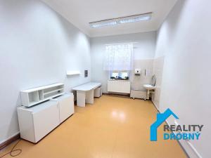 Pronájem ordinace, Děčín, Prokopa Holého, 73 m2