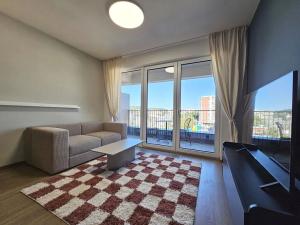 Pronájem bytu 1+kk, Praha - Hloubětín, Poděbradská, 33 m2