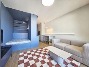 Pronájem bytu 1+kk, Praha - Hloubětín, Poděbradská, 33 m2