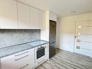 Pronájem bytu 2+1, Pardubice, Artura Krause, 65 m2