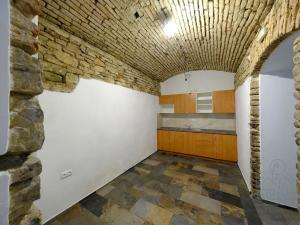 Pronájem komerční nemovitosti, Praha - Nové Město, Charvátova, 82 m2