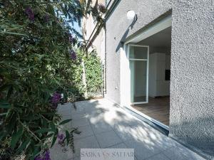 Pronájem bytu 3+kk, Praha - Smíchov, U dvou srpů, 63 m2