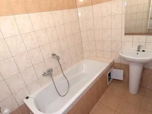 Pronájem bytu 2+kk, Teplice, Karla Aksamita, 49 m2