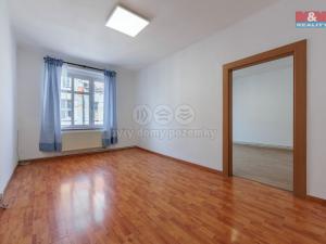 Pronájem bytu 3+1, Cheb, Dukelská, 86 m2
