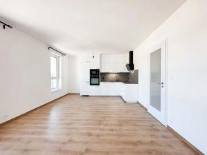 Pronájem bytu 2+kk, Praha - Vysočany, Oktábcových, 55 m2