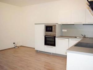 Pronájem bytu 2+kk, Kladno, Jaroslava Holečka, 60 m2