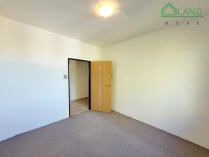 Pronájem bytu 3+1, Křenovice, Na Nivě, 68 m2