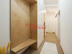 Pronájem bytu 1+1, Praha - Dejvice, Kafkova, 42 m2