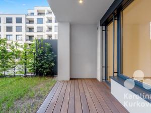 Pronájem bytu 2+kk, Praha, Muzikova, 60 m2