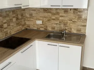 Pronájem bytu 2+kk, Moravské Budějovice, nám. Míru, 55 m2