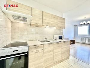 Pronájem bytu 2+kk, Kladno, Čs. armády, 45 m2