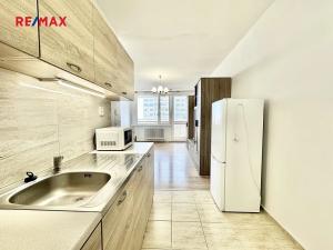 Pronájem bytu 2+kk, Kladno, Čs. armády, 45 m2