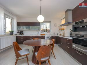 Prodej rodinného domu, Dolany, 235 m2