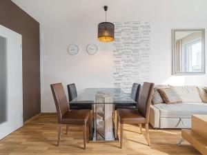 Pronájem bytu 2+kk, Ostrava, Jantarová, 60 m2