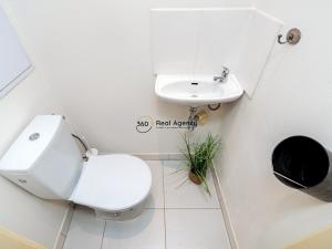 Prodej bytu 2+1, Jílové u Prahy, Sídliště Lado, 58 m2