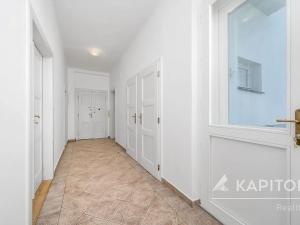 Prodej bytu 3+1, Praha - Smíchov, U Malvazinky, 89 m2