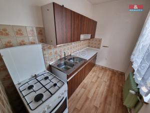 Prodej obchodního prostoru, Píšť, 180 m2