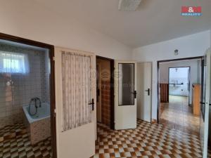 Prodej obchodního prostoru, Píšť, 180 m2