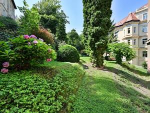 Pronájem bytu 3+kk, Praha - Smíchov, Na Březince, 90 m2