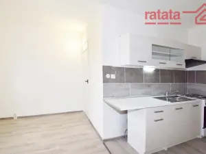 Pronájem bytu 3+1, Klášterec nad Ohří, Královéhradecká, 67 m2