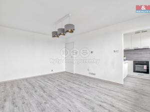 Prodej bytu 1+1, Karviná - Hranice, Bratr. Veverkových, 27 m2