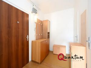 Pronájem bytu 2+kk, Praha - Řepy, Laudova, 45 m2