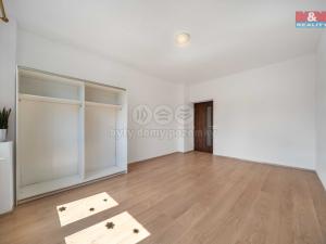 Pronájem bytu 2+1, Poběžovice, Nádražní, 65 m2