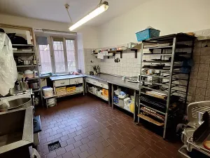 Pronájem obchodního prostoru, Praha - Vinohrady, Vinohradská, 126 m2