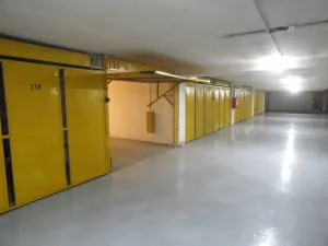 Pronájem garáže, Praha, Evropská, 18 m2