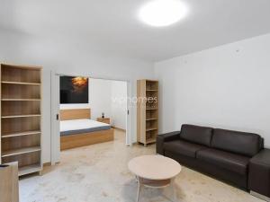Pronájem bytu 2+kk, Praha - Bubeneč, Mlýnská, 58 m2